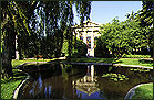 parc du Mail - vue sur le Palais de justice