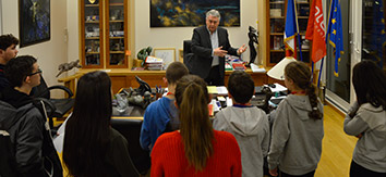 CMJ - visite du bureau du Maire